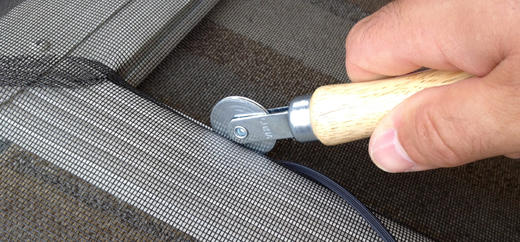 metal screen door repair in Rosamond